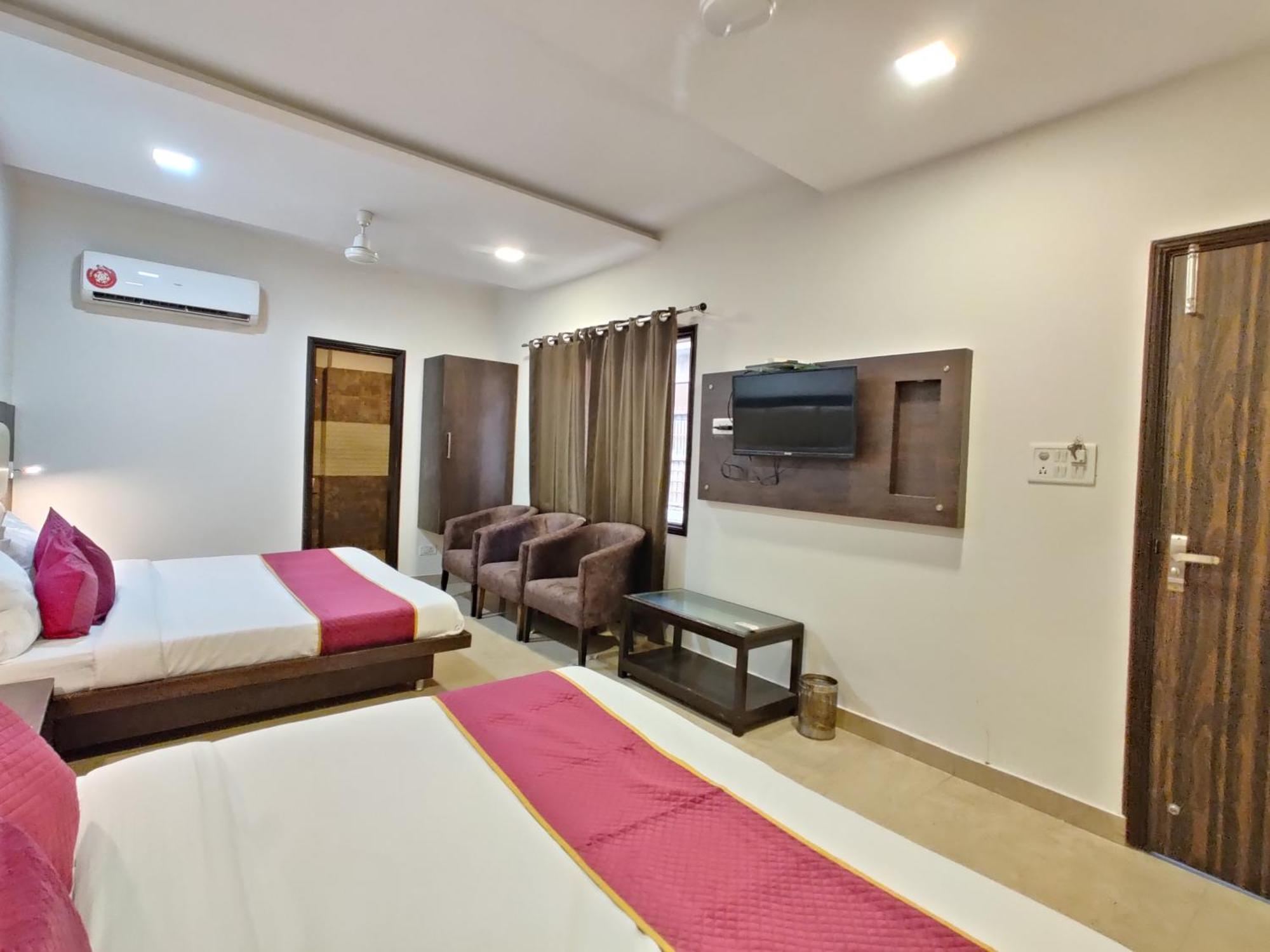 Hotel The Grandpark Amritsar Bagian luar foto